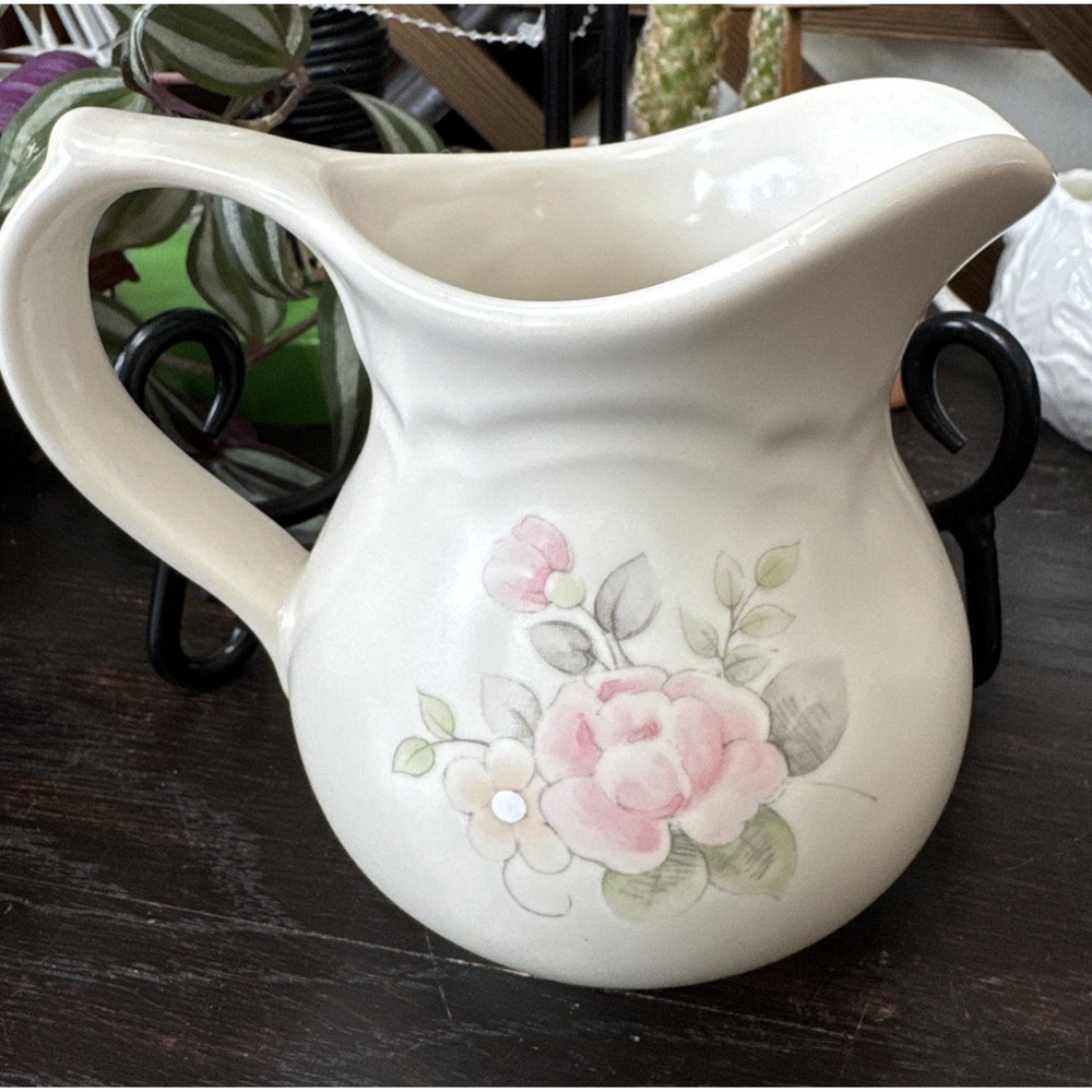 Pfaltzgraff  Creamer‎ Tea Rose floral